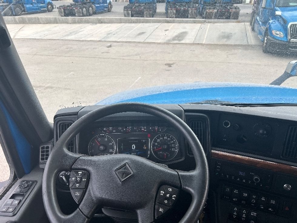 Sleeper Tractor-Heavy Duty Tractors-International-2021-LT625-El Paso-TX-752,242\n\t\tmiles-$ 30,750 - Image 11