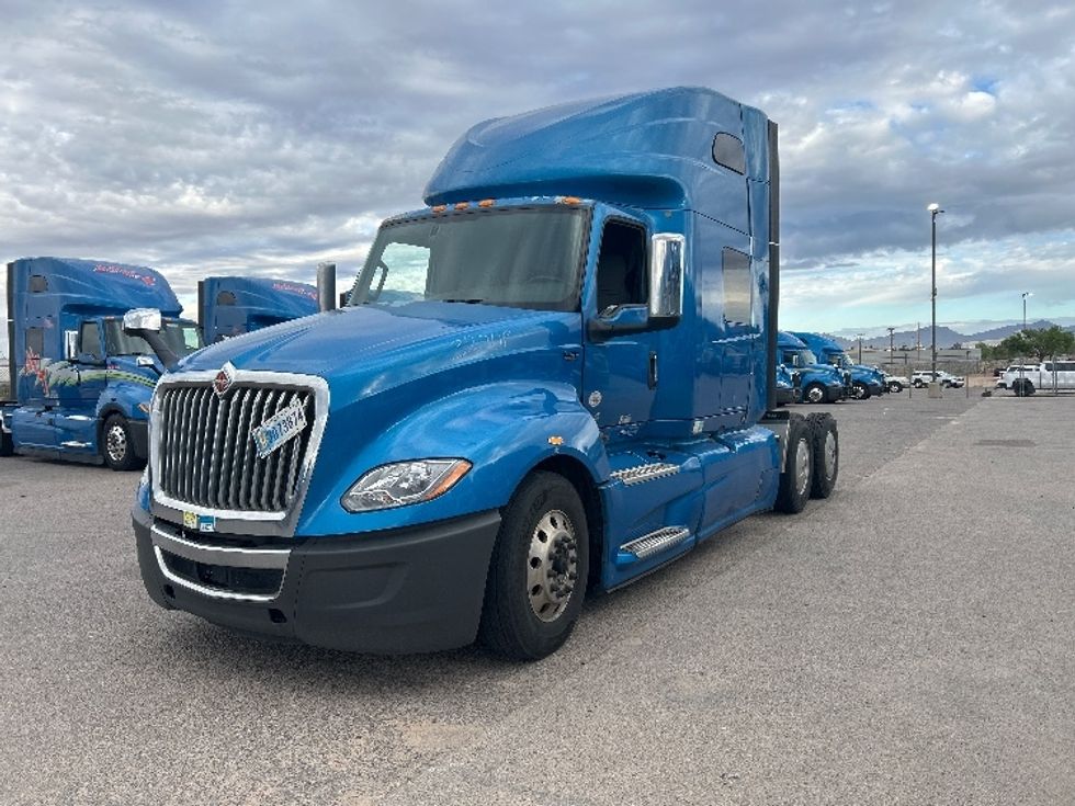 Sleeper Tractor-Heavy Duty Tractors-International-2021-LT625-El Paso-TX-754,348\n\t\tmiles-$ 29,250 - Image 3