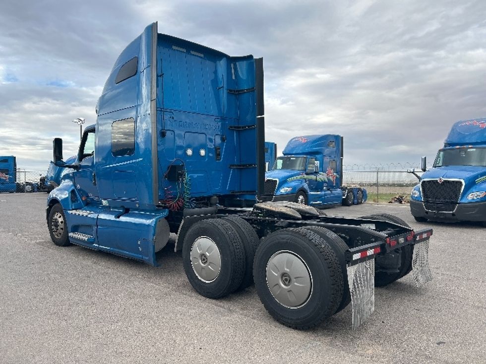 Sleeper Tractor-Heavy Duty Tractors-International-2021-LT625-El Paso-TX-754,348\n\t\tmiles-$ 29,250 - Image 5