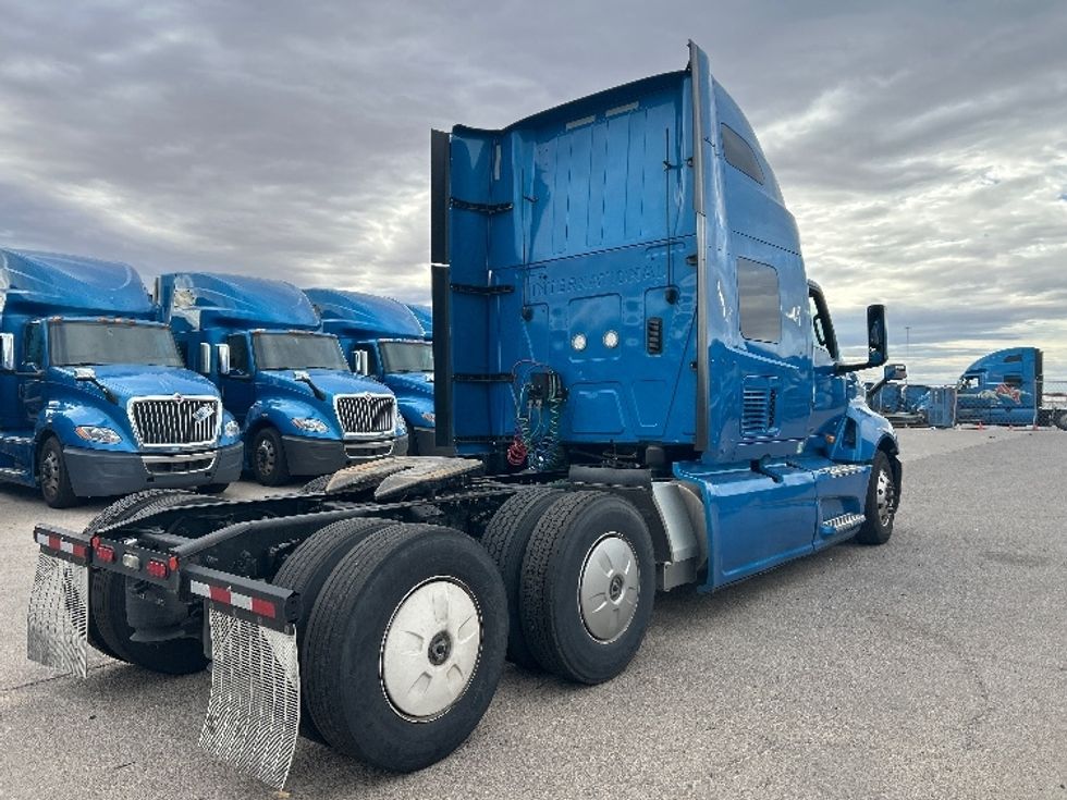 Sleeper Tractor-Heavy Duty Tractors-International-2021-LT625-El Paso-TX-754,348\n\t\tmiles-$ 29,250 - Image 7