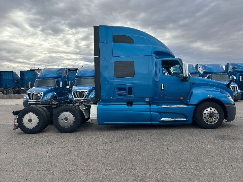 Sleeper Tractor-Heavy Duty Tractors-International-2021-LT625-El Paso-TX-754,348\n\t\tmiles-$ 29,250 - Image 8