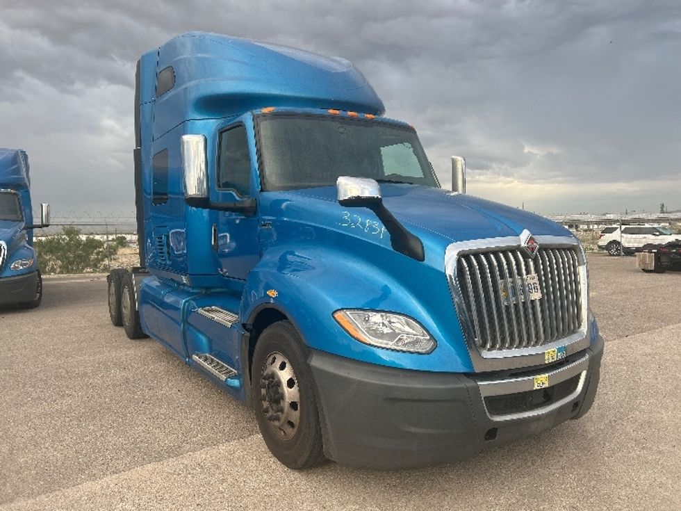 Sleeper Tractor-Heavy Duty Tractors-International-2021-LT625-El Paso-TX-754,680\n\t\tmiles-$ 30,750 - Image 1