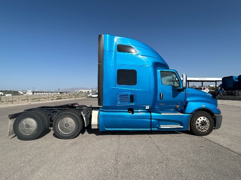 Sleeper Tractor-Heavy Duty Tractors-International-2021-LT625-El Paso-TX-757,430\n\t\tmiles-$ 30,750 - Image 8