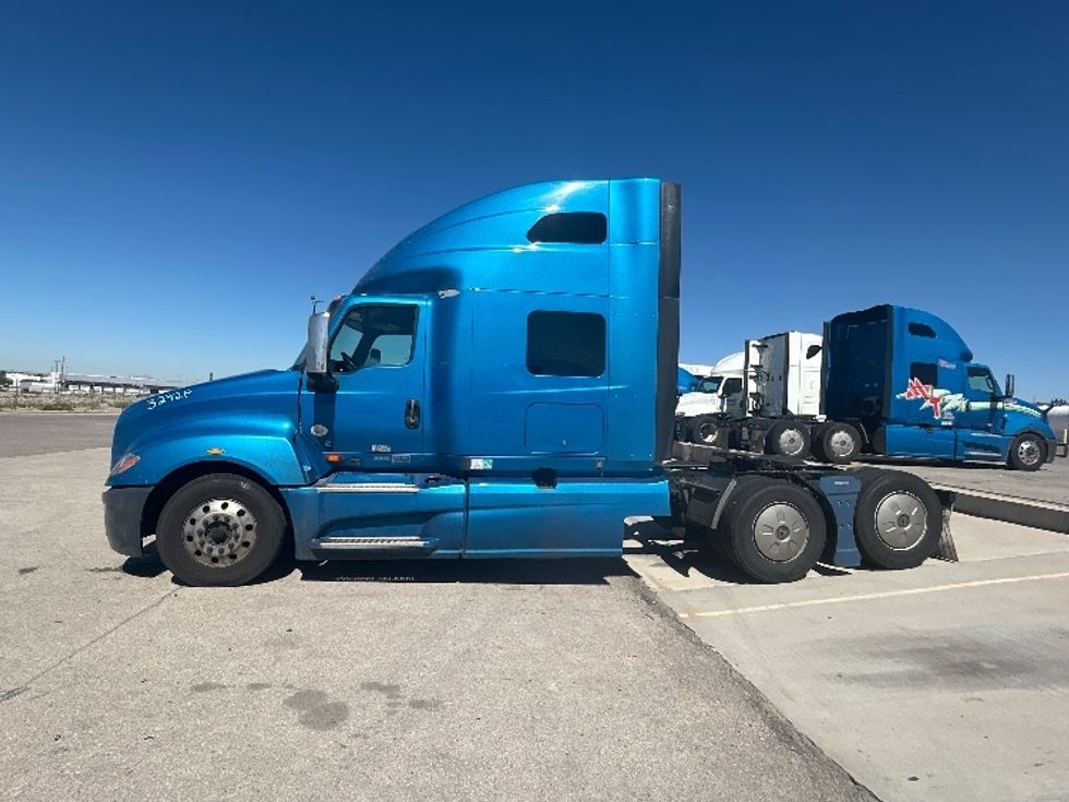 Sleeper Tractor-Heavy Duty Tractors-International-2021-LT625-El Paso-TX-758,677\n\t\tmiles-$ 30,750 - Image 4