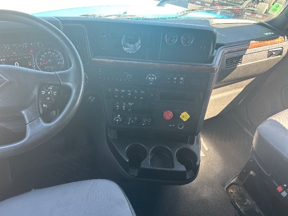 Sleeper Tractor-Heavy Duty Tractors-International-2021-LT625-El Paso-TX-758,761\n\t\tmiles-$ 34,250 - Image 10