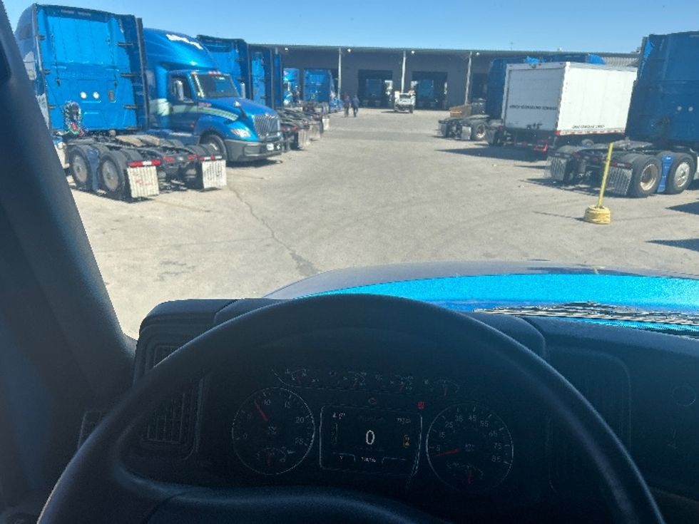 Sleeper Tractor-Heavy Duty Tractors-International-2021-LT625-El Paso-TX-758,761\n\t\tmiles-$ 34,250 - Image 11