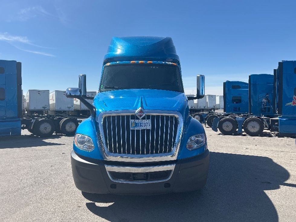 Sleeper Tractor-Heavy Duty Tractors-International-2021-LT625-El Paso-TX-758,761\n\t\tmiles-$ 34,250 - Image 2