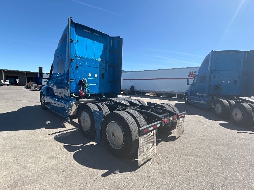 Sleeper Tractor-Heavy Duty Tractors-International-2021-LT625-El Paso-TX-758,761\n\t\tmiles-$ 34,250 - Image 5
