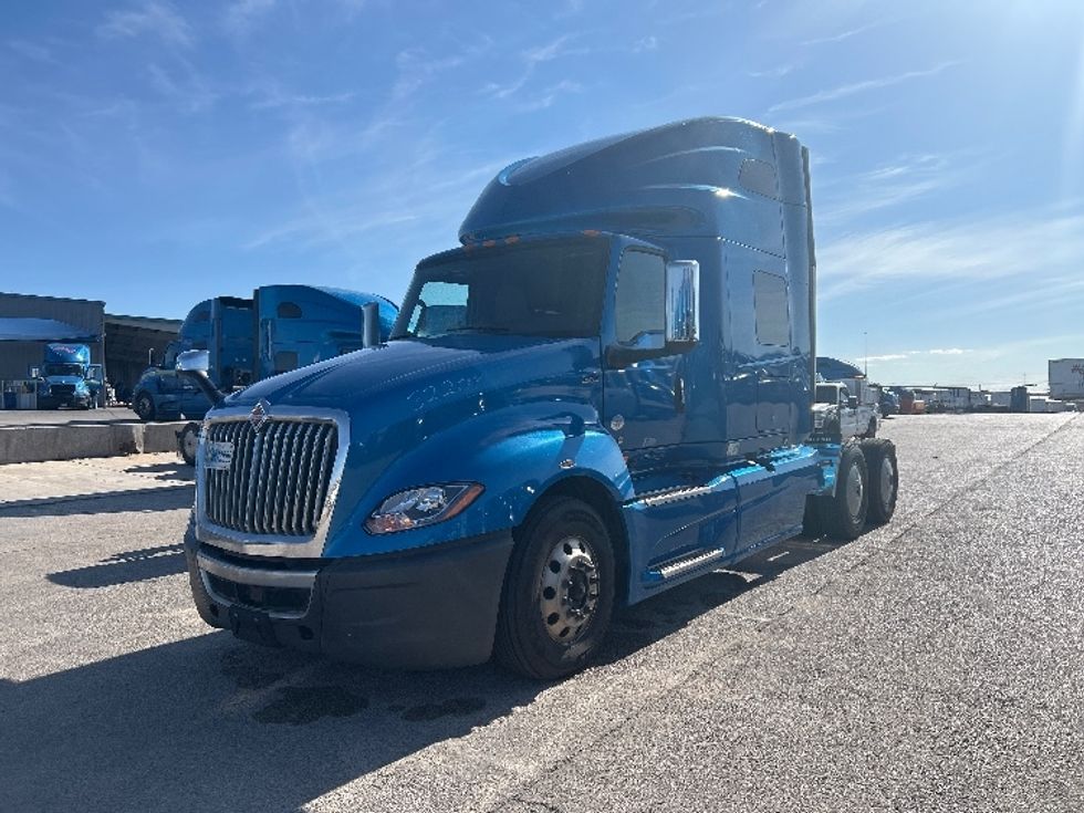 Sleeper Tractor-Heavy Duty Tractors-International-2021-LT625-El Paso-TX-762,756\n\t\tmiles-$ 27,750 - Image 3