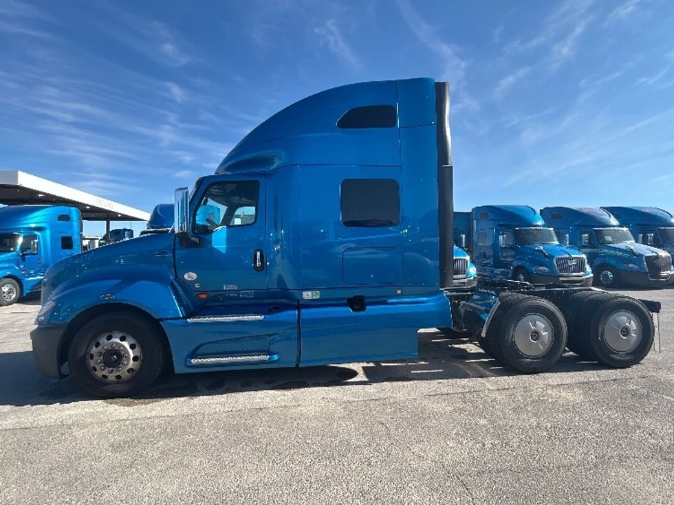 Sleeper Tractor-Heavy Duty Tractors-International-2021-LT625-El Paso-TX-762,756\n\t\tmiles-$ 27,750 - Image 4
