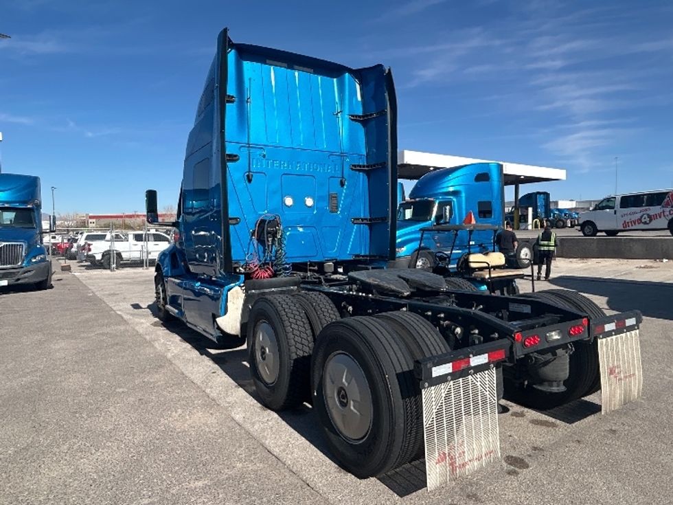 Sleeper Tractor-Heavy Duty Tractors-International-2021-LT625-El Paso-TX-762,756\n\t\tmiles-$ 27,750 - Image 5