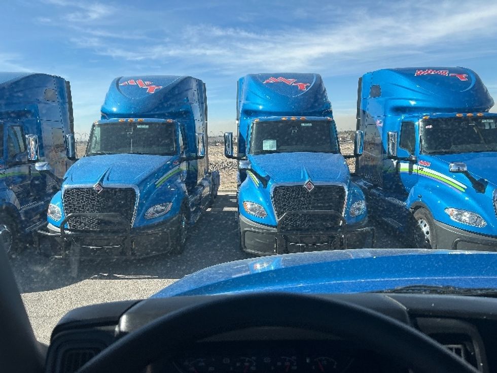 Sleeper Tractor-Heavy Duty Tractors-International-2021-LT625-El Paso-TX-763,864\n\t\tmiles-$ 27,750 - Image 11