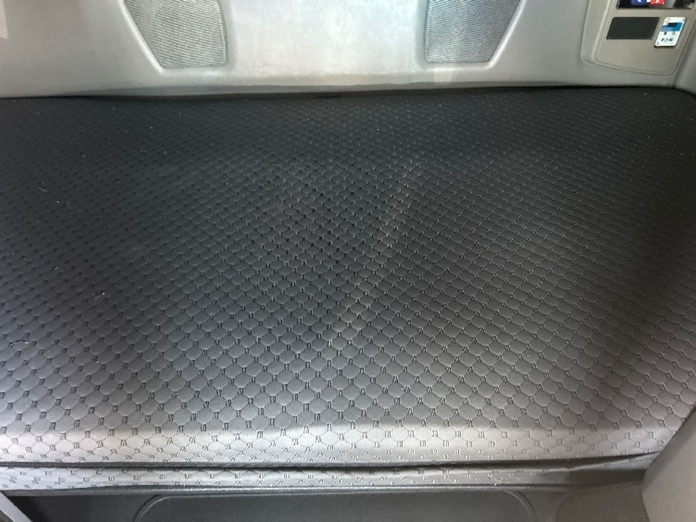 Sleeper Tractor-Heavy Duty Tractors-International-2021-LT625-El Paso-TX-763,864\n\t\tmiles-$ 27,750 - Image 17