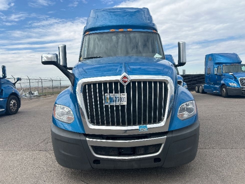 Sleeper Tractor-Heavy Duty Tractors-International-2021-LT625-El Paso-TX-763,985\n\t\tmiles-$ 30,750 - Image 2