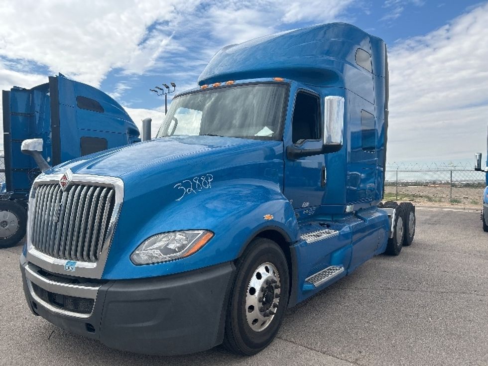Sleeper Tractor-Heavy Duty Tractors-International-2021-LT625-El Paso-TX-763,985\n\t\tmiles-$ 30,750 - Image 3