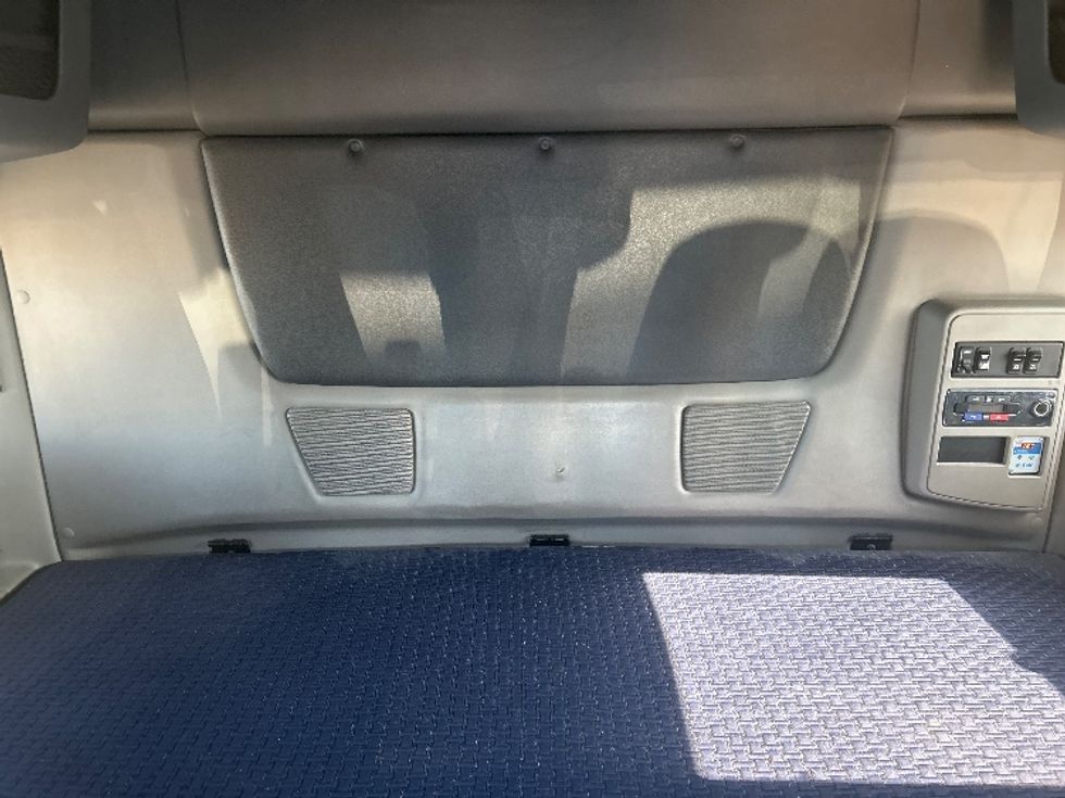 Sleeper Tractor-Heavy Duty Tractors-International-2021-LT625-El Paso-TX-764,322\n\t\tmiles-$ 27,750 - Image 16