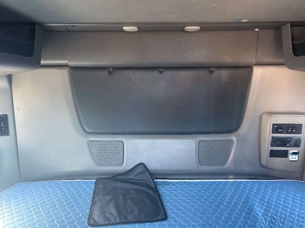 Sleeper Tractor-Heavy Duty Tractors-International-2021-LT625-El Paso-TX-764,537\n\t\tmiles-$ 33,250 - Image 16