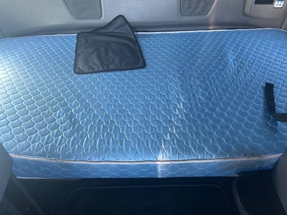 Sleeper Tractor-Heavy Duty Tractors-International-2021-LT625-El Paso-TX-764,537\n\t\tmiles-$ 33,250 - Image 17