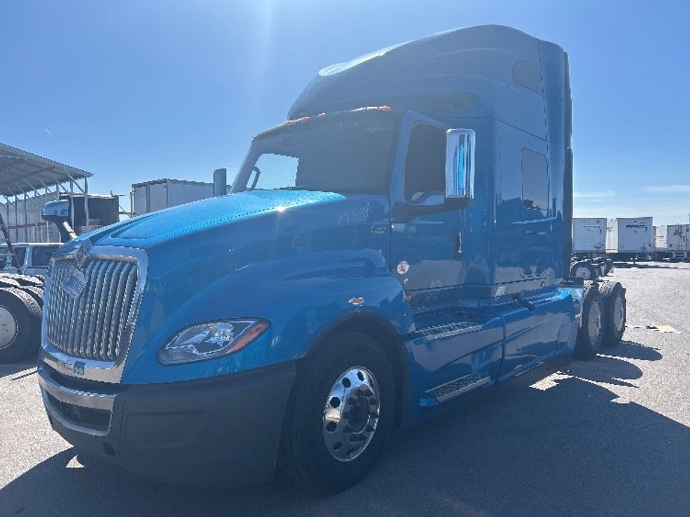 Sleeper Tractor-Heavy Duty Tractors-International-2021-LT625-El Paso-TX-764,537\n\t\tmiles-$ 33,250 - Image 3