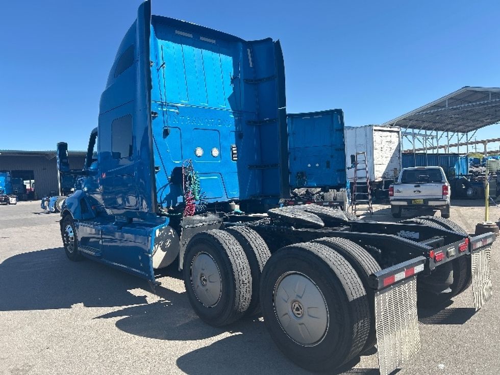 Sleeper Tractor-Heavy Duty Tractors-International-2021-LT625-El Paso-TX-764,537\n\t\tmiles-$ 33,250 - Image 5