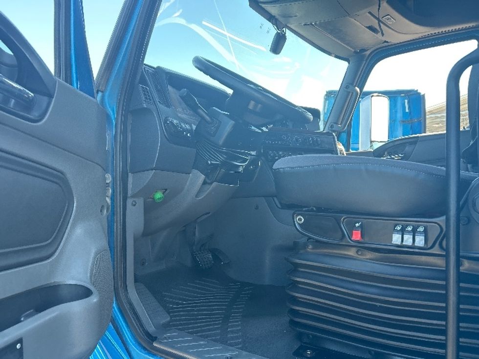 Sleeper Tractor-Heavy Duty Tractors-International-2021-LT625-El Paso-TX-764,537\n\t\tmiles-$ 33,250 - Image 9