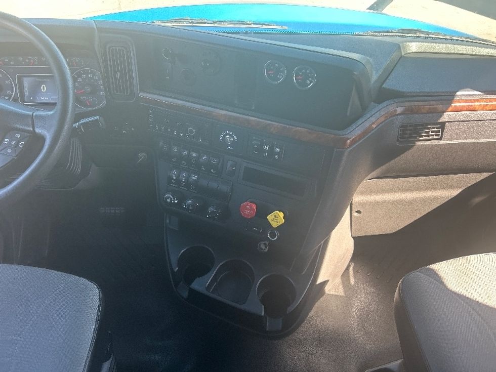 Sleeper Tractor-Heavy Duty Tractors-International-2021-LT625-El Paso-TX-764,723\n\t\tmiles-$ 34,250 - Image 12
