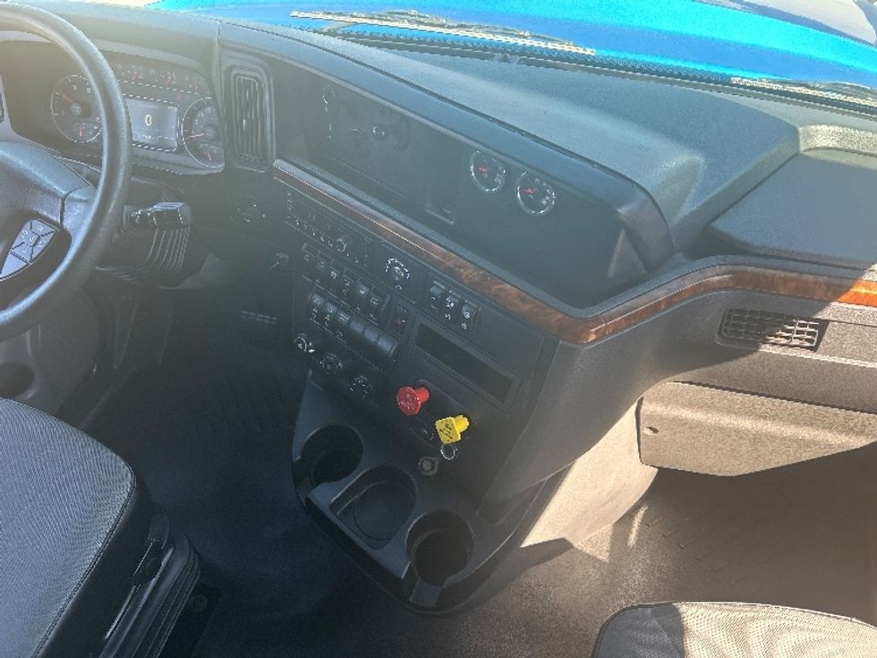 Sleeper Tractor-Heavy Duty Tractors-International-2021-LT625-El Paso-TX-764,723\n\t\tmiles-$ 34,250 - Image 15