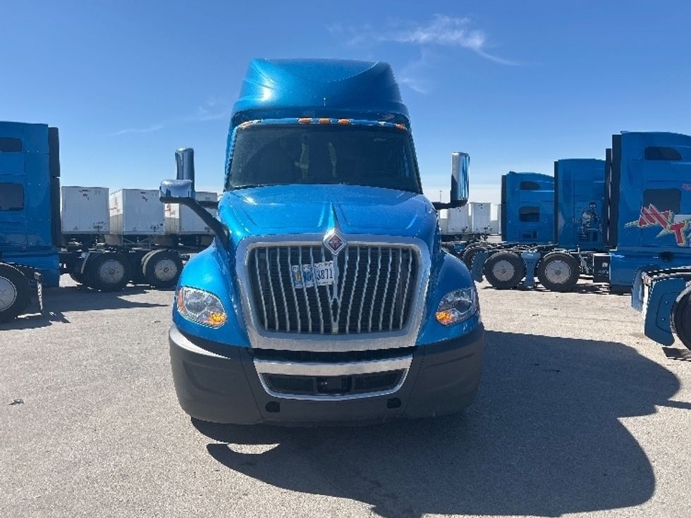 Sleeper Tractor-Heavy Duty Tractors-International-2021-LT625-El Paso-TX-764,723\n\t\tmiles-$ 34,250 - Image 2