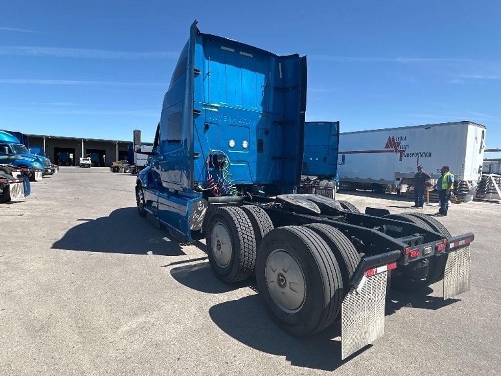 Sleeper Tractor-Heavy Duty Tractors-International-2021-LT625-El Paso-TX-764,723\n\t\tmiles-$ 34,250 - Image 5