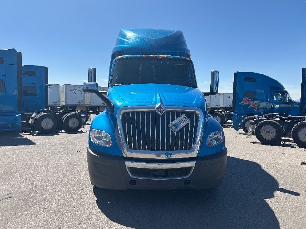 Sleeper Tractor-Heavy Duty Tractors-International-2021-LT625-El Paso-TX-765,391\n\t\tmiles-$ 33,250 - Image 2