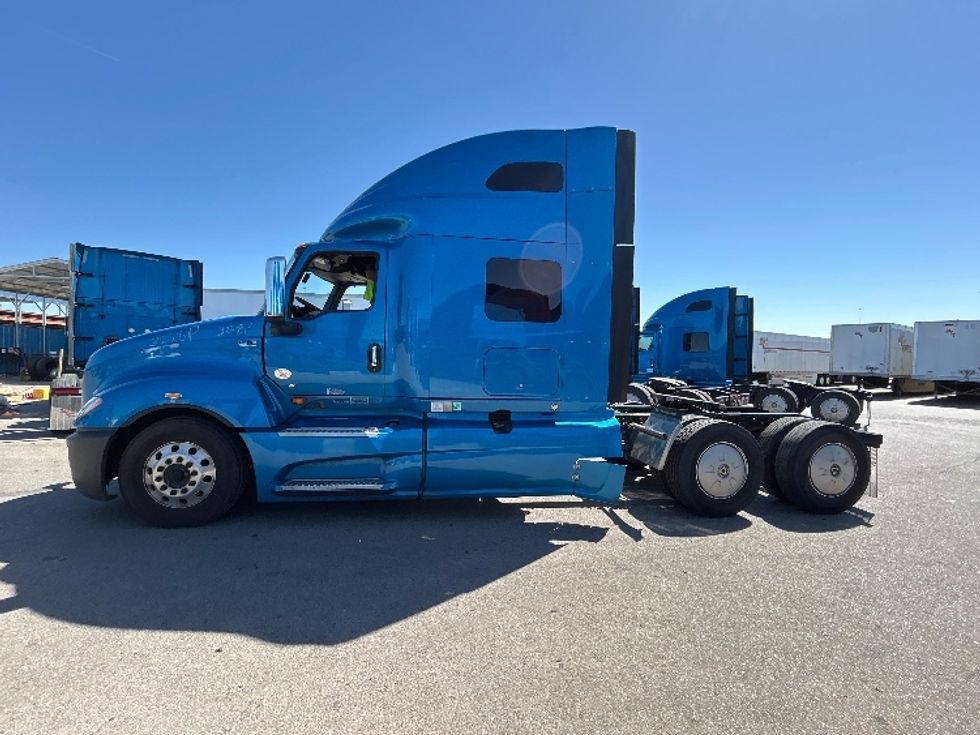 Sleeper Tractor-Heavy Duty Tractors-International-2021-LT625-El Paso-TX-765,391\n\t\tmiles-$ 33,250 - Image 4
