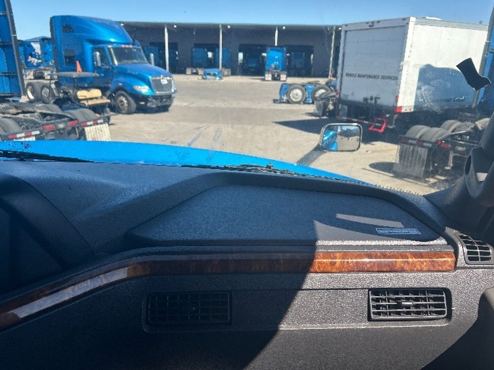 Sleeper Tractor-Heavy Duty Tractors-International-2021-LT625-El Paso-TX-766,396\n\t\tmiles-$ 33,250 - Image 14