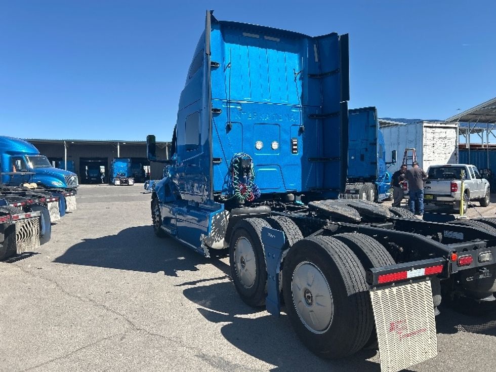 Sleeper Tractor-Heavy Duty Tractors-International-2021-LT625-El Paso-TX-766,396\n\t\tmiles-$ 33,250 - Image 5