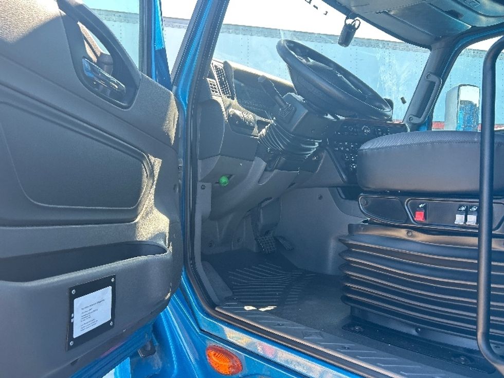 Sleeper Tractor-Heavy Duty Tractors-International-2021-LT625-El Paso-TX-766,396\n\t\tmiles-$ 33,250 - Image 9