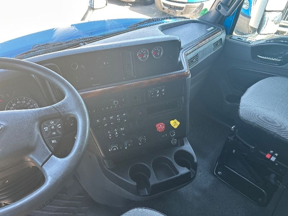 Sleeper Tractor-Heavy Duty Tractors-International-2021-LT625-El Paso-TX-766,671\n\t\tmiles-$ 27,750 - Image 10