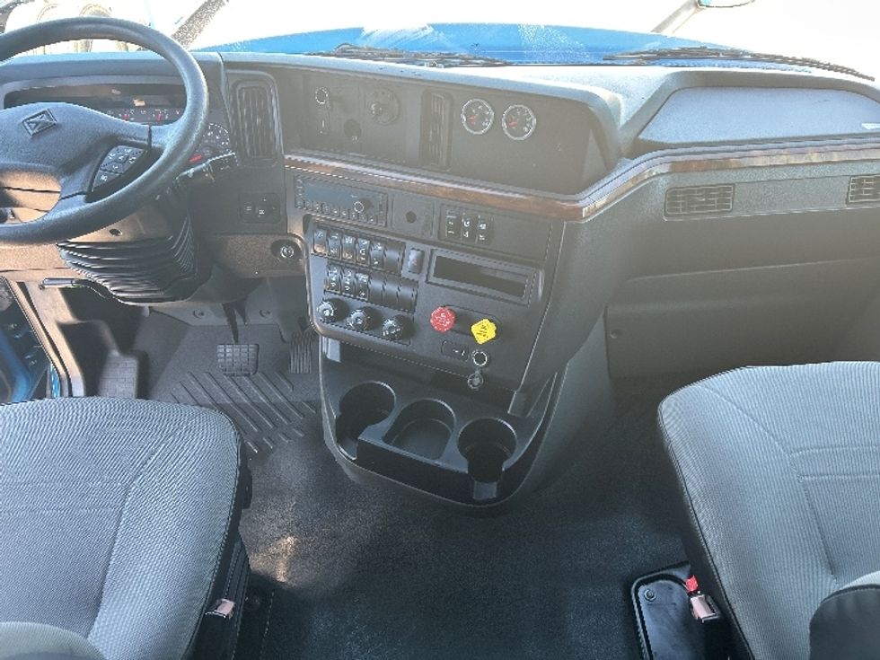Sleeper Tractor-Heavy Duty Tractors-International-2021-LT625-El Paso-TX-766,671\n\t\tmiles-$ 27,750 - Image 12