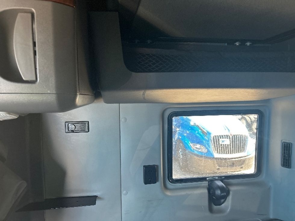 Sleeper Tractor-Heavy Duty Tractors-International-2021-LT625-El Paso-TX-766,671\n\t\tmiles-$ 27,750 - Image 19