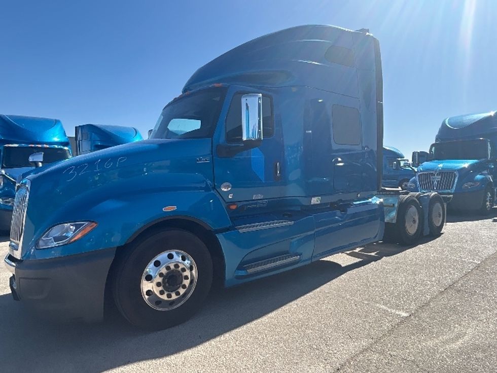 Sleeper Tractor-Heavy Duty Tractors-International-2021-LT625-El Paso-TX-766,671\n\t\tmiles-$ 27,750 - Image 3