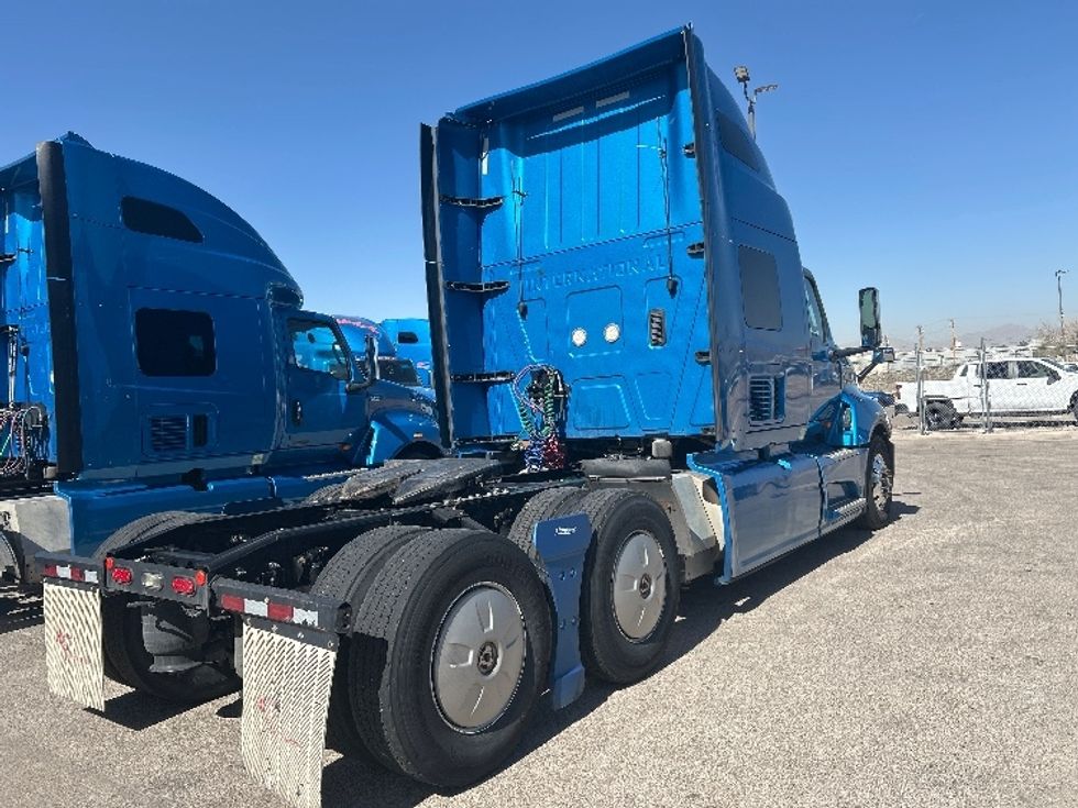 Sleeper Tractor-Heavy Duty Tractors-International-2021-LT625-El Paso-TX-766,671\n\t\tmiles-$ 27,750 - Image 7