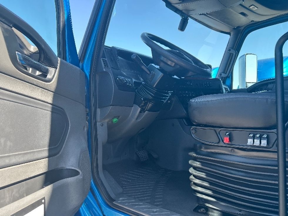 Sleeper Tractor-Heavy Duty Tractors-International-2021-LT625-El Paso-TX-766,671\n\t\tmiles-$ 27,750 - Image 9