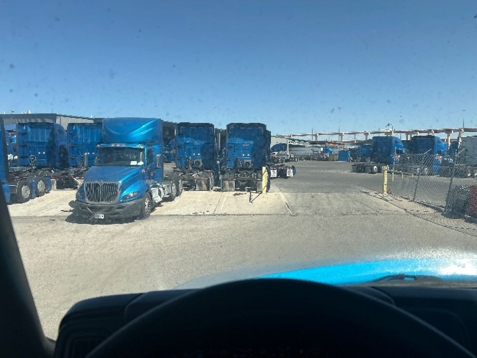 Sleeper Tractor-Heavy Duty Tractors-International-2021-LT625-El Paso-TX-767,721\n\t\tmiles-$ 27,750 - Image 11