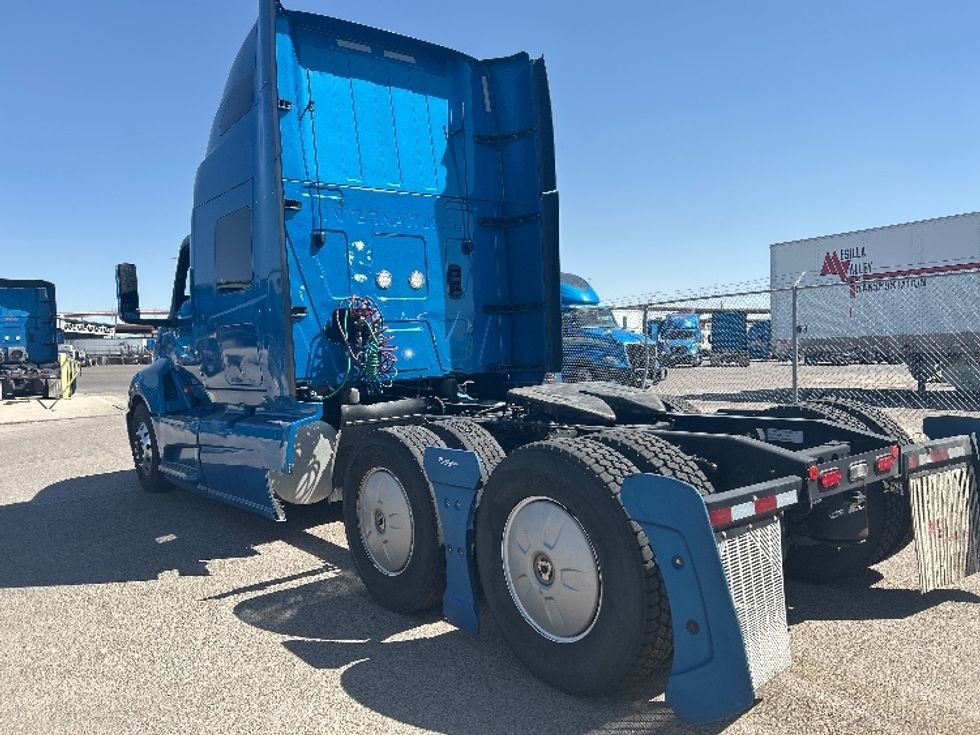 Sleeper Tractor-Heavy Duty Tractors-International-2021-LT625-El Paso-TX-767,721\n\t\tmiles-$ 27,750 - Image 5