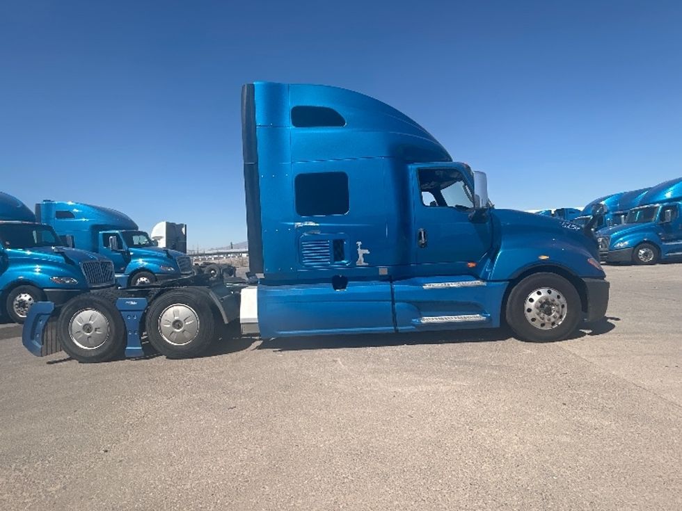 Sleeper Tractor-Heavy Duty Tractors-International-2021-LT625-El Paso-TX-767,721\n\t\tmiles-$ 27,750 - Image 8