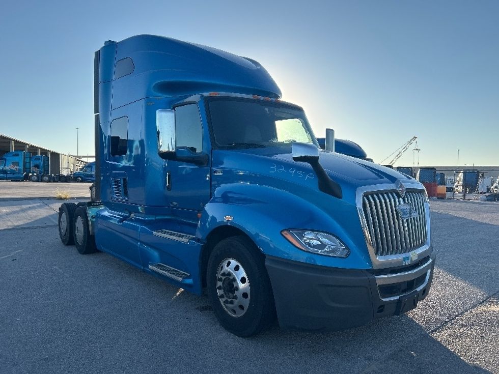 Sleeper Tractor-Heavy Duty Tractors-International-2021-LT625-El Paso-TX-767,876\n\t\tmiles-$ 30,750 - Image 1