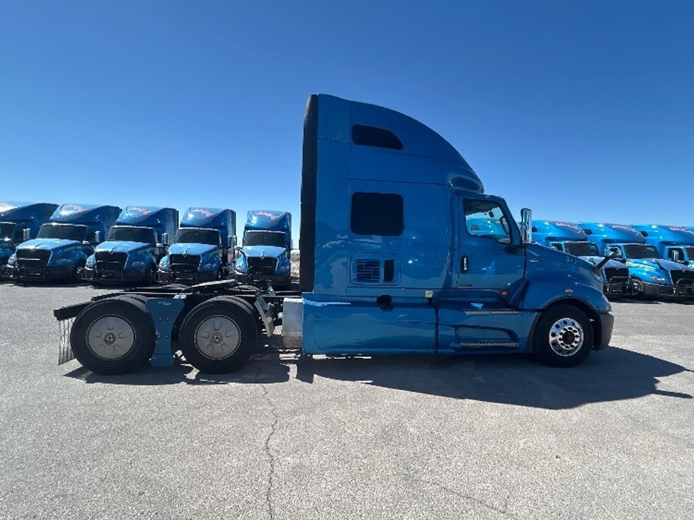 Sleeper Tractor-Heavy Duty Tractors-International-2021-LT625-El Paso-TX-767,944\n\t\tmiles-$ 27,750 - Image 8