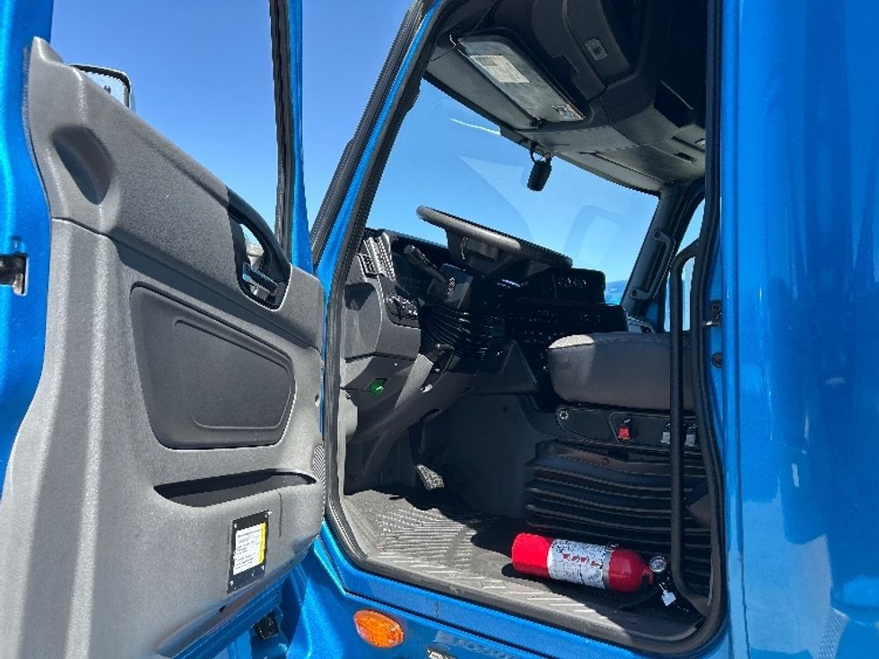 Sleeper Tractor-Heavy Duty Tractors-International-2021-LT625-El Paso-TX-767,944\n\t\tmiles-$ 27,750 - Image 9