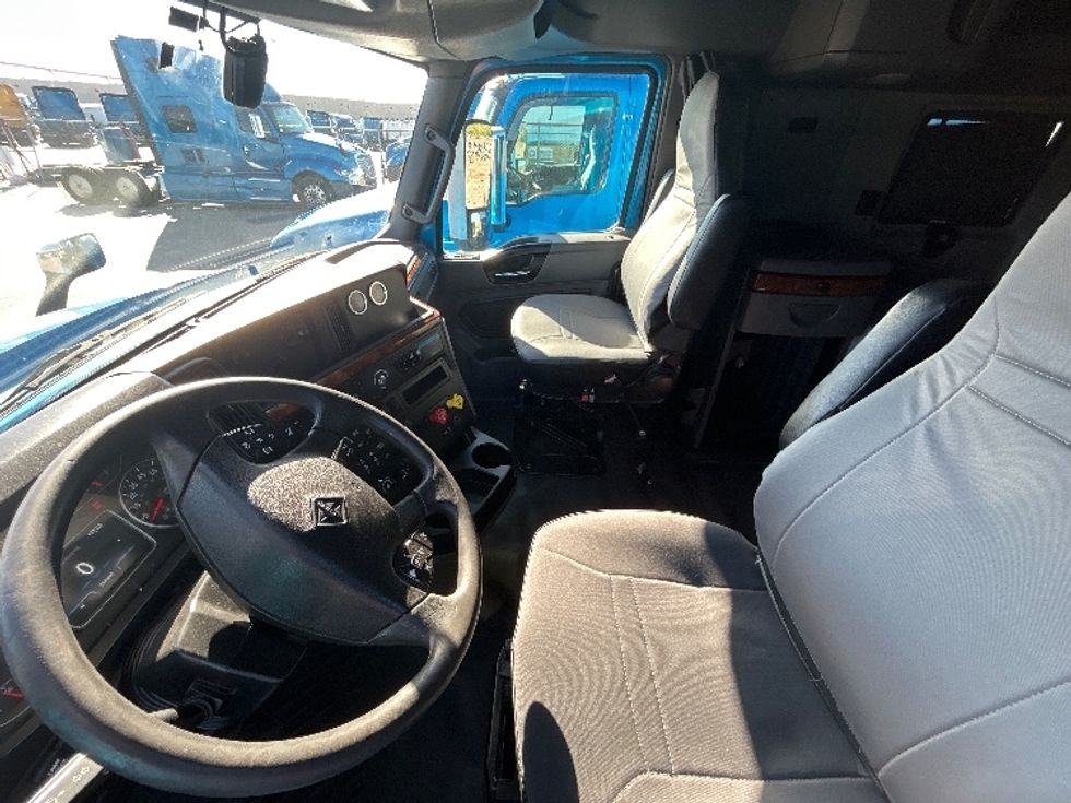 Sleeper Tractor-Heavy Duty Tractors-International-2021-LT625-El Paso-TX-768,657\n\t\tmiles-$ 30,750 - Image 10