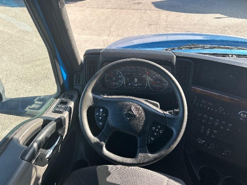 Sleeper Tractor-Heavy Duty Tractors-International-2021-LT625-El Paso-TX-768,657\n\t\tmiles-$ 30,750 - Image 11