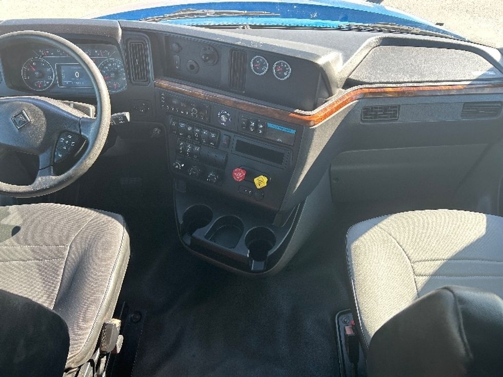 Sleeper Tractor-Heavy Duty Tractors-International-2021-LT625-El Paso-TX-768,657\n\t\tmiles-$ 30,750 - Image 12
