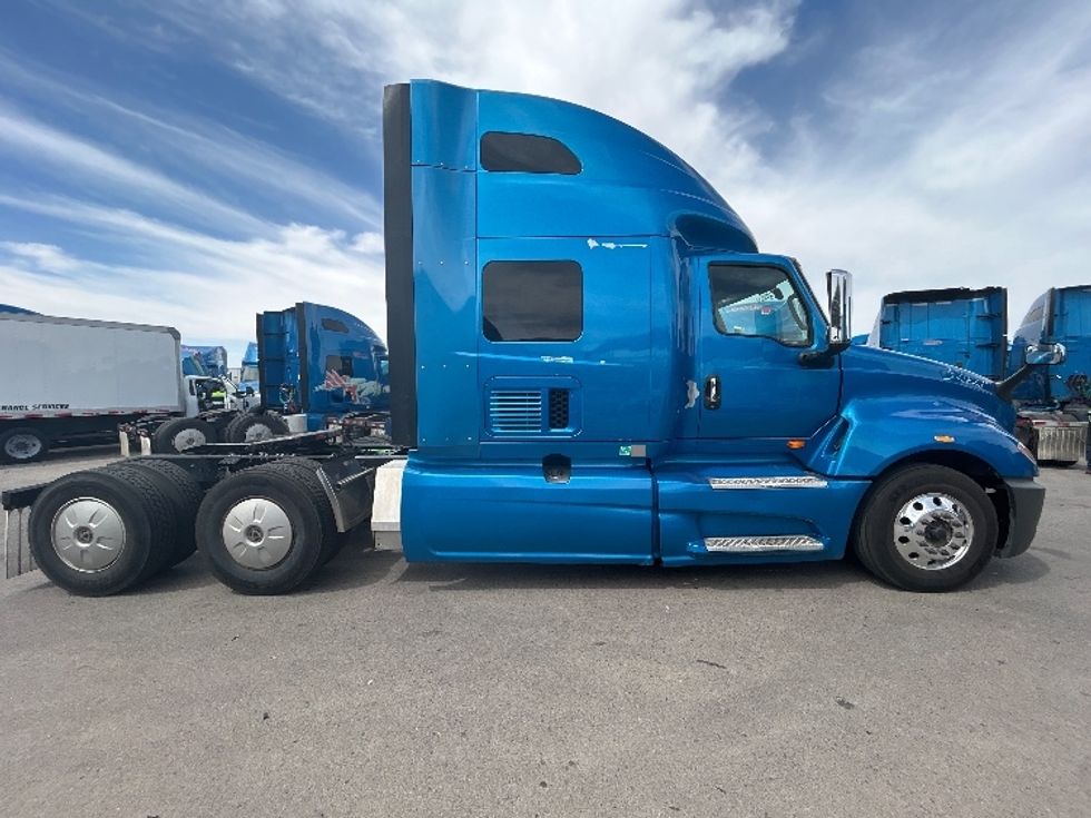 Sleeper Tractor-Heavy Duty Tractors-International-2021-LT625-El Paso-TX-769,375\n\t\tmiles-$ 33,500 - Image 8